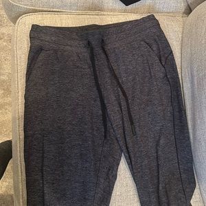 Lululemon full length ready to rulu jogger size 6